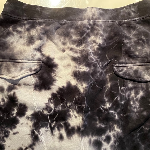 Nili Lotan Tie-Dye Black and Gray Drop Crotch Sweatpants - Picture 4 of 6